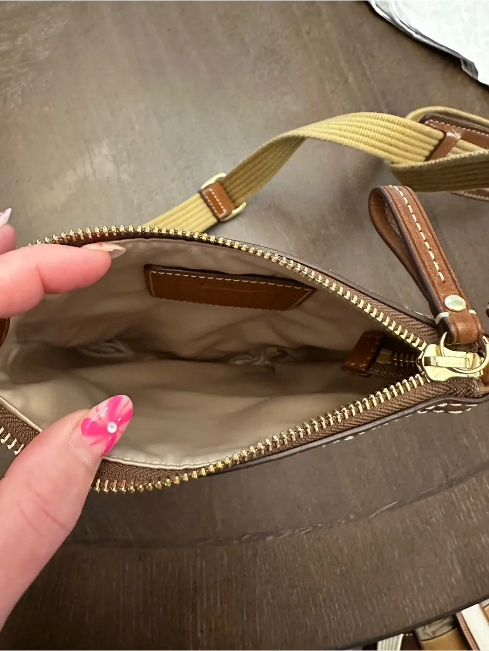 Coach Signature Swingpack Crossbody Bag